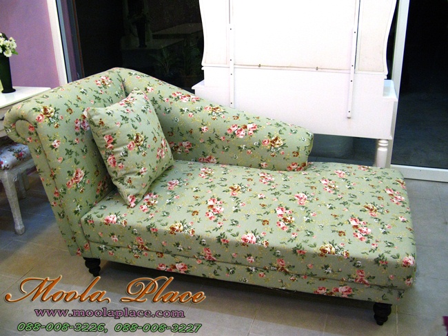โซฟา Bed (Daybed) สไตล์วินเทจ ผ้าลายดอก เขากลึง พร้อมหมอนอิงเข้าชุด