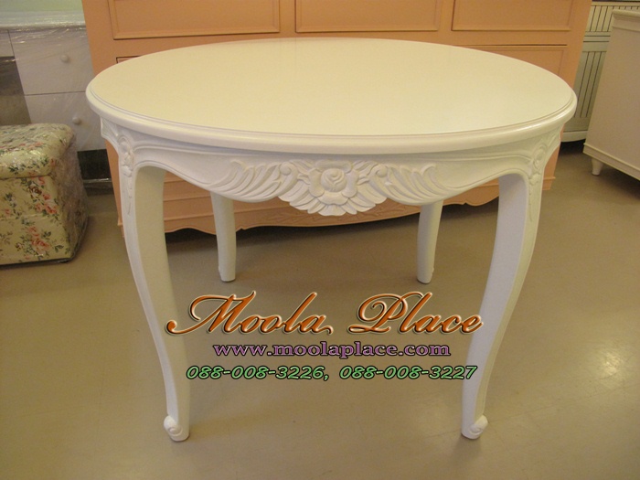 โต๊ะรับประทานอาหารทรงกลม แกะลายสไตล์หลุยส์ เฟอร์นิเจอร์ไม้จริง รับผลิตเฟอร์นิเจอร์วินเทจ