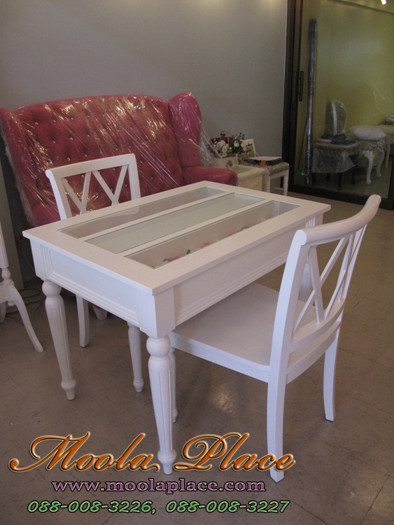 โต๊ะรับประทานอาหาร สีขาวสไตล์วินเทจ 