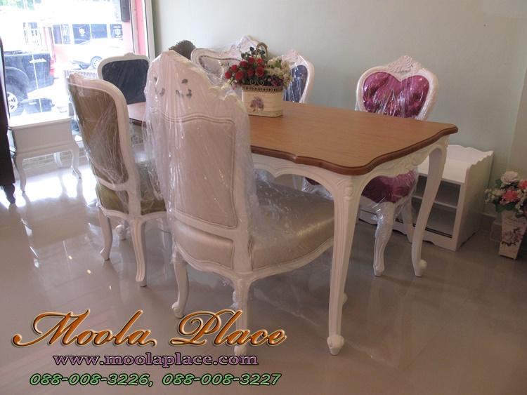 โต๊ะรับประทานอาหารแกะลายหลุยส์ ทำสีพ่นขาว โต๊ะรับประทานอาหารแกะลายหลุยส์ ทำสีพ่นขาว Top ทำสีธรรมชาติ ขนาด 160 x 90 x 75 ซม.