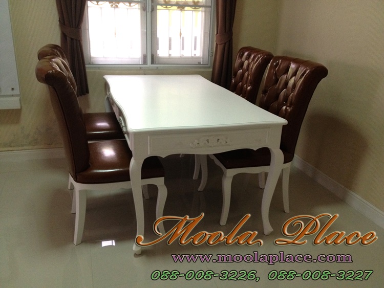 ชุดโต๊ะรับประทานอาหารสไตล์วินเทจ หาซื้อได้ที่ มูล่าเพลส