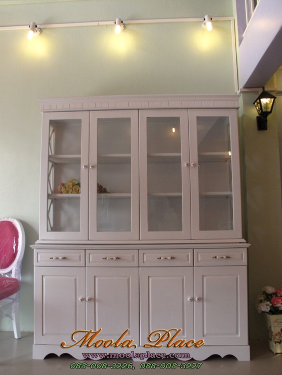 ตู้โชว์หรู สไตล์วินเทจ แบบตู้โชว์ใส่ตุ๊กตา