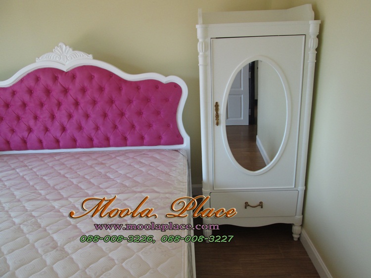 เตียงนอนวินเทจ เตียงนอนเตียงนอนสไตล์วินเทจ แกะสลักลายพร้อมบุกำมะหยี่หัวเตียงหัวและท้ายเตียง ขนาด 6 ฟุต