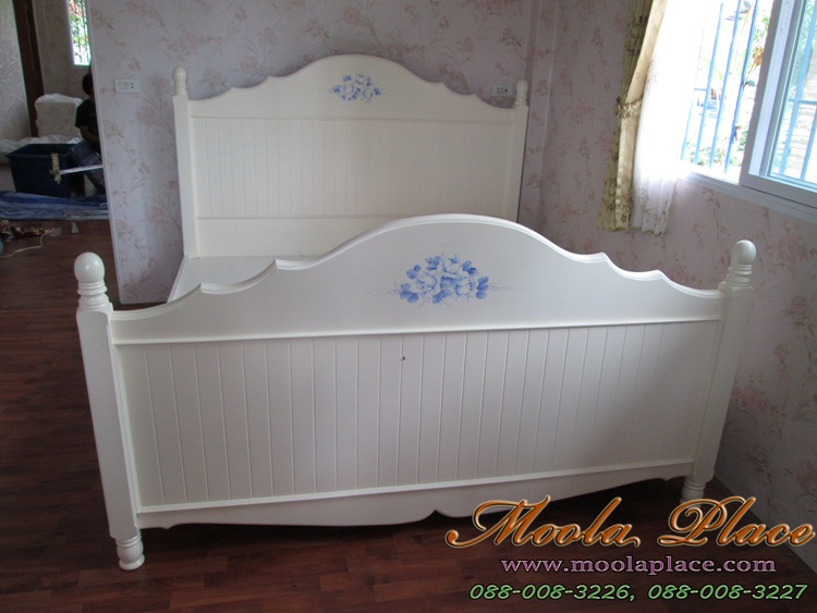 เตียงนอนสไตล์วินเทจ เพ้นท์ลายกุหลาบ ขนาด 6 ฟุต เตียงนอนสไตล์วินเทจ เตียงนอนสไตล์วินเทจสีขาวตียงนอนสไตล์วินเทจ , เตียงนอนสีขาว เตียงวินเทจ เตียงนอนสีขาว