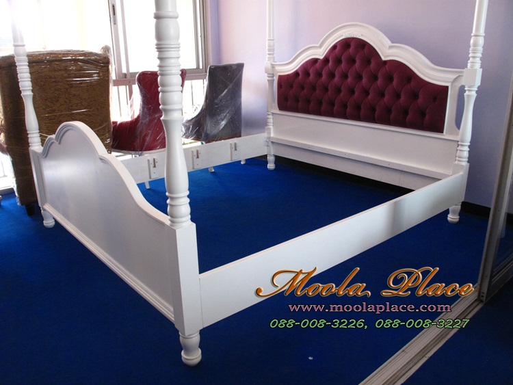เตียงนอนเจ้าหญิง เตียงนอน มีเสาพร้อมคานไว้ใส่ม่าน พร้อมบุกำมะหยี่หัวเตียง ขนาด 6 ฟุต