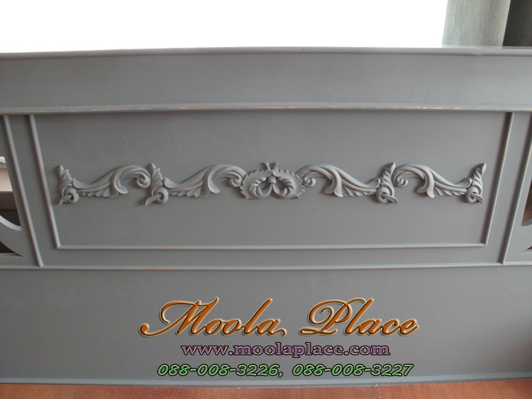 เตียงนอนสไตล์วินเทจ แกะลายหัวเตียง ขนาด 6 ฟุต