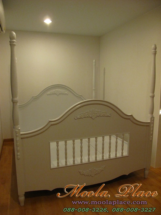 เตียงนอนสไตล์วินเทจ เสากลึงสูง ขนาด 6 ฟุต